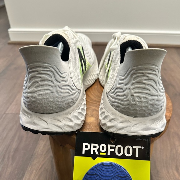 New Balance Men’s Fresh Foam 1080 Running Shoe W/ New Insoles, Size 12 - Picture 8 of 12